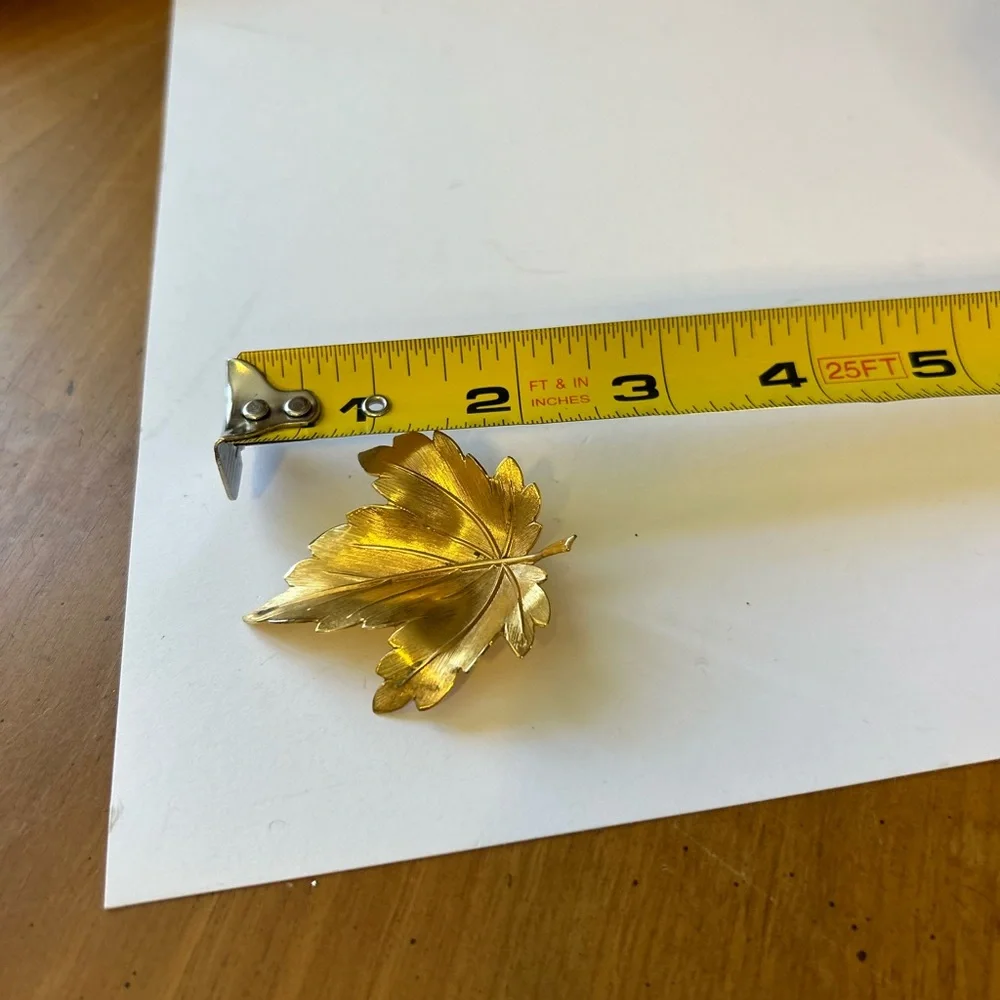 Glowing Vintage Leaf Brooch
